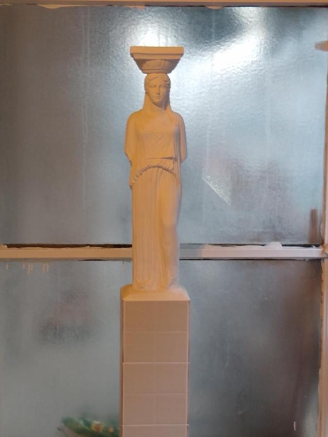 Acropolis Within 10 Minutes Walk! Classical Apartment And A Hostess At Your Side! 雅典 外观 照片